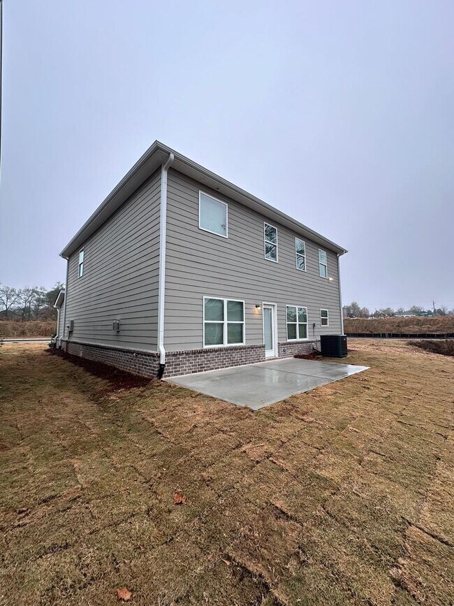 Photo - Elegant 2-Story Rental Home with Spacious ...