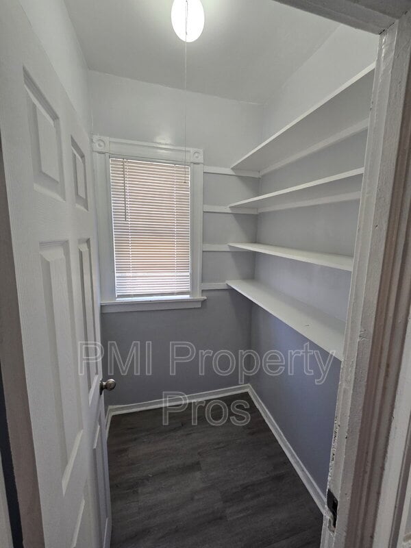 Photo - 2620 W Locust St
