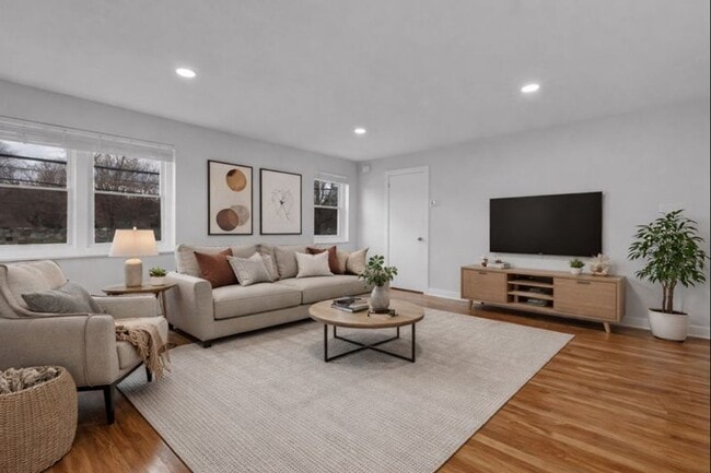 Photo - 1613 3rd St Unidad 1609