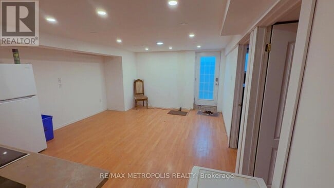 Photo - 1292 Ravencliffe Ct