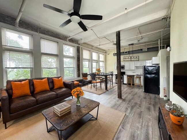 Photo - Farmer's Exchange Athens