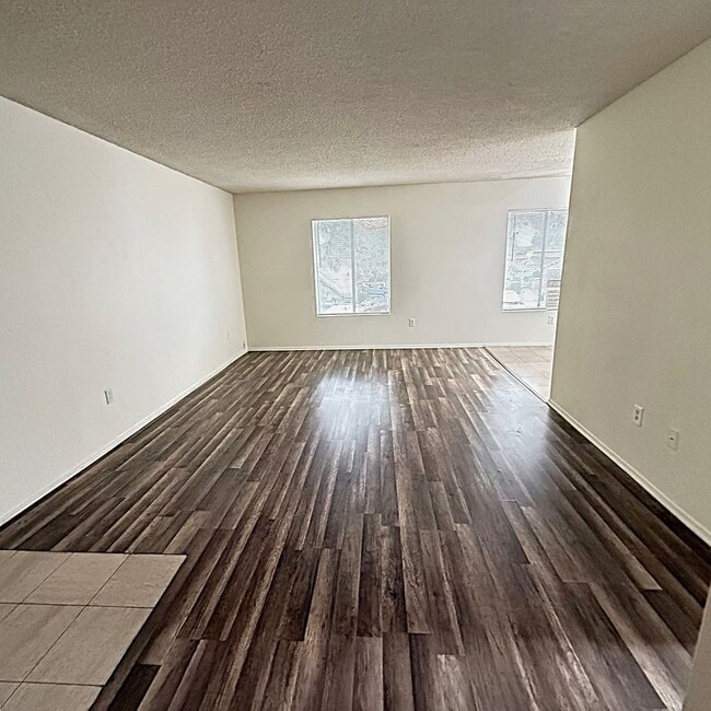 Building Photo - 420 E Blueridge Ave