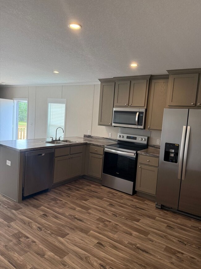 Building Photo - BRAND NEW-3 Bedroom / 2 Bath-LUXURY MOBILE... Rental