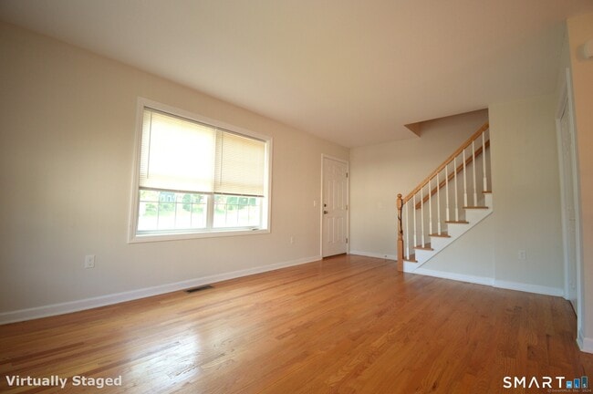 Photo - 173 Saybrook Rd