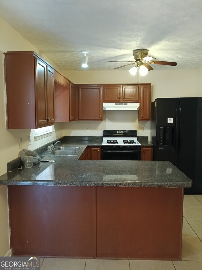 Photo - 3049 Fields Dr