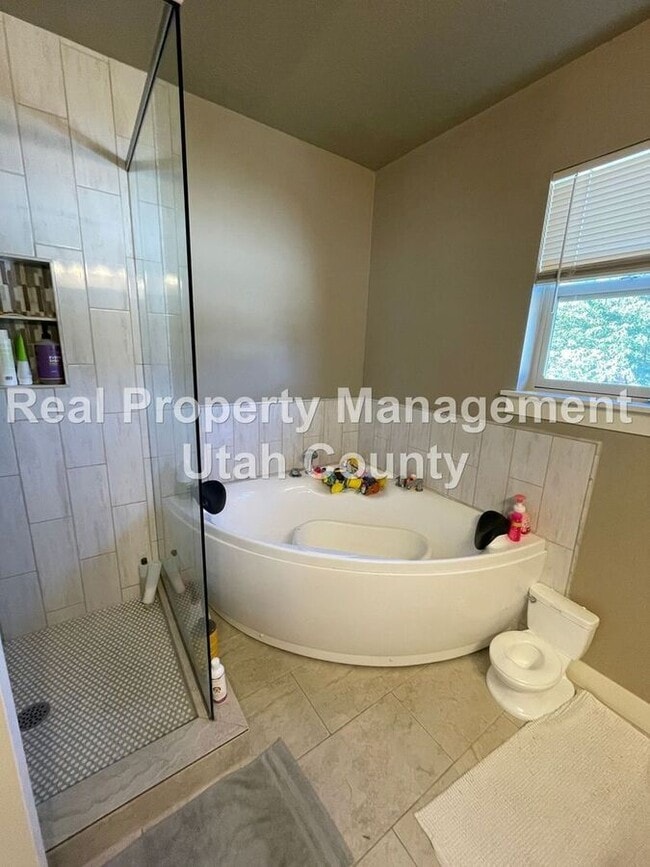 Photo - 473 W 2070 N
