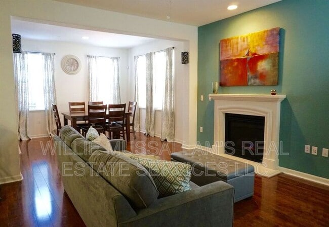 Photo - 239 W Santa Cruz Way