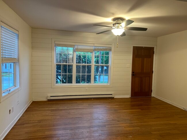 Photo - 118 Drewsbury Dr