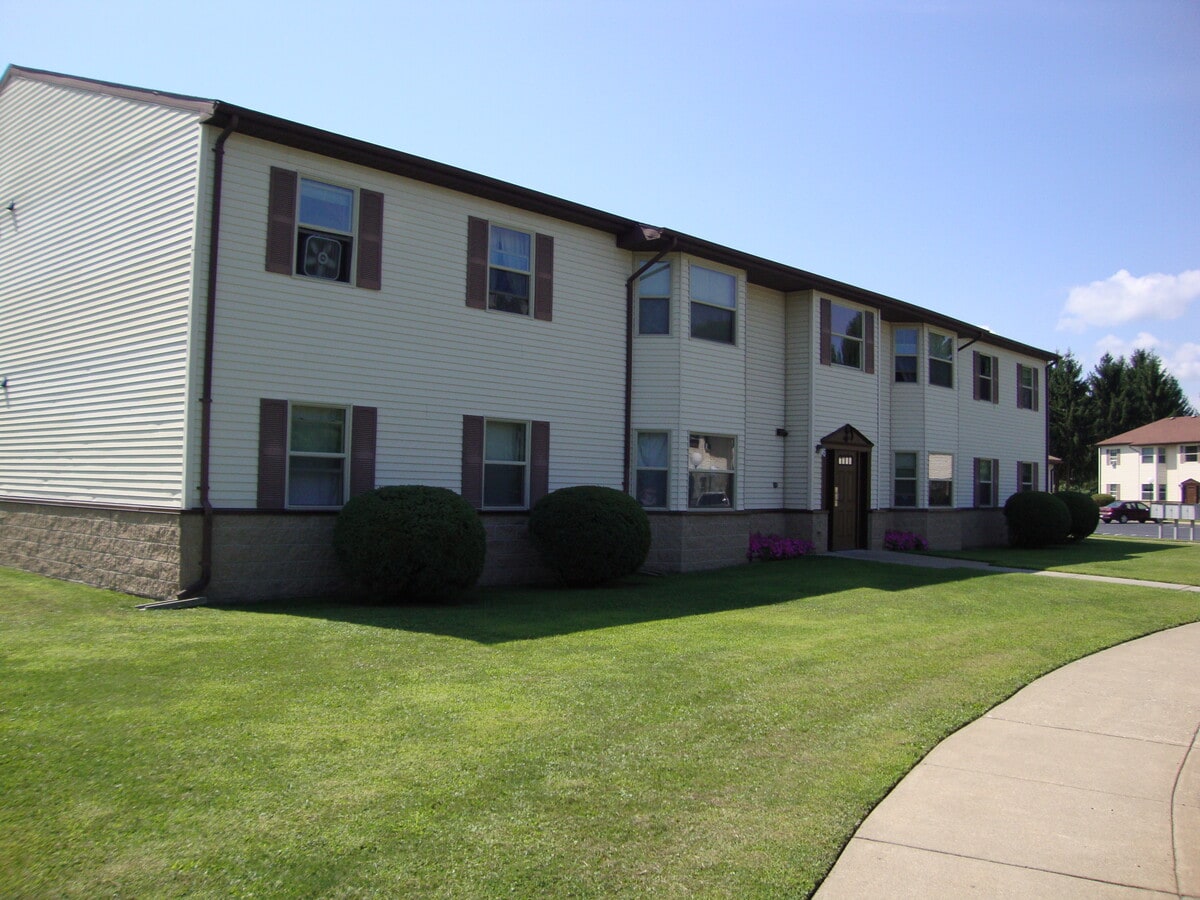 Photo - Pine Tree Village Apartments