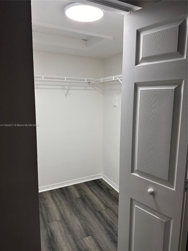 Photo - 2-Bed, 2-Bath Apartment with Garage Resort... Unit 5-306