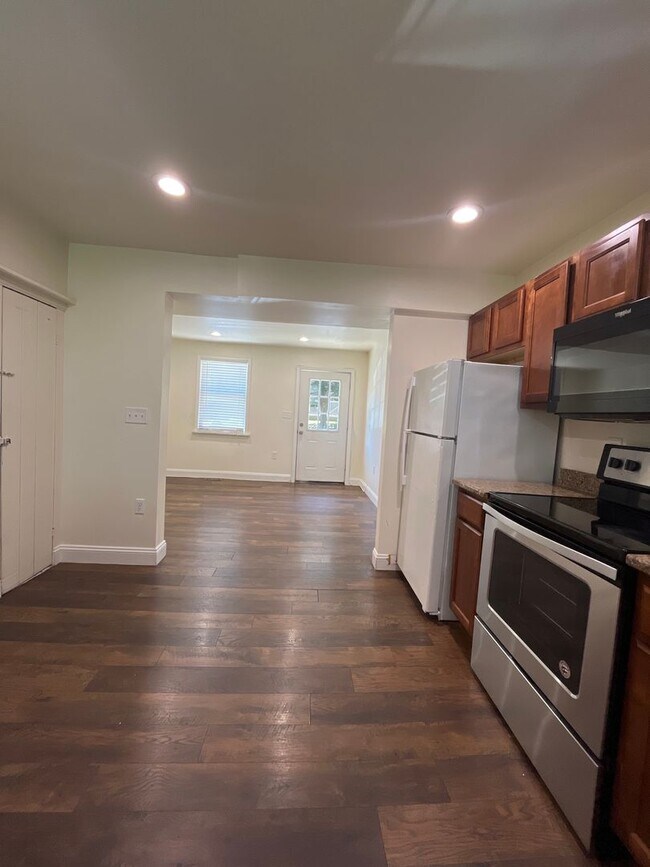 43-55 N 5th Street