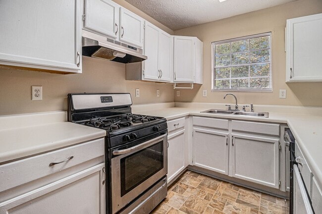 Photo - 4 Bedroom 3 Bath House