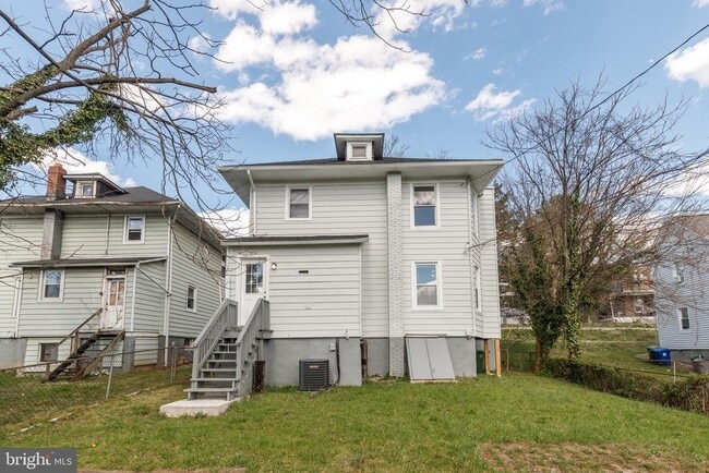 Photo - 2805 Hamilton Ave