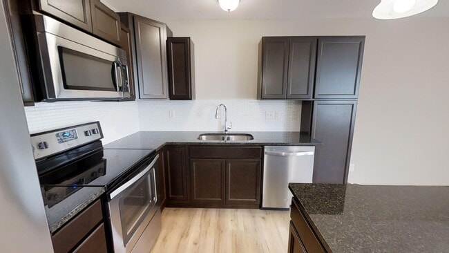 Photo - 711 Deer Haven Ct