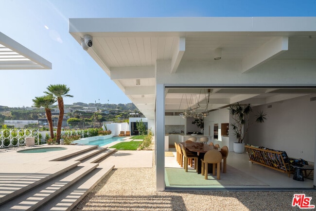 Photo - 1227 Tellem Dr