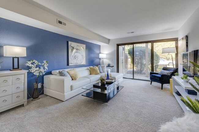 Photo - Willow Creek Apartments