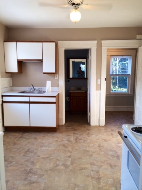 Photo - 10121 Foster Ave