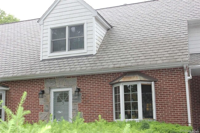 Building Photo - 3 Meadowbrook Dr Rental