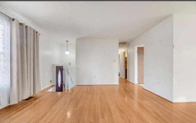 Photo - 2014 Ritchie Rd