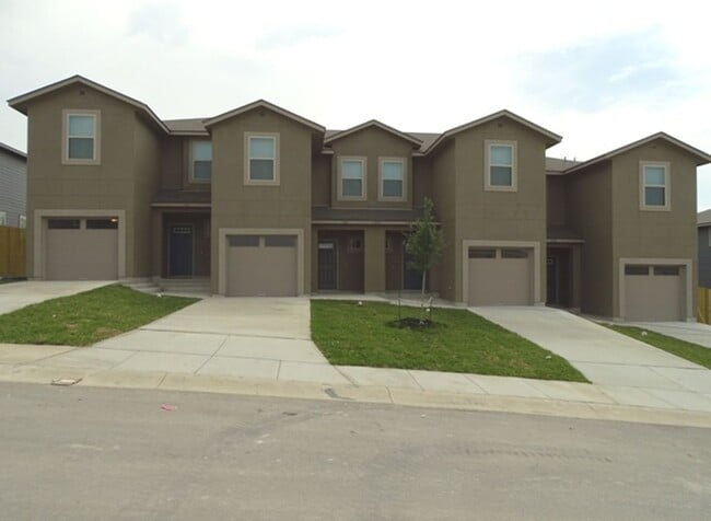 Building Photo - 13911 Annas Way #101, San Antonio, TX. 78233