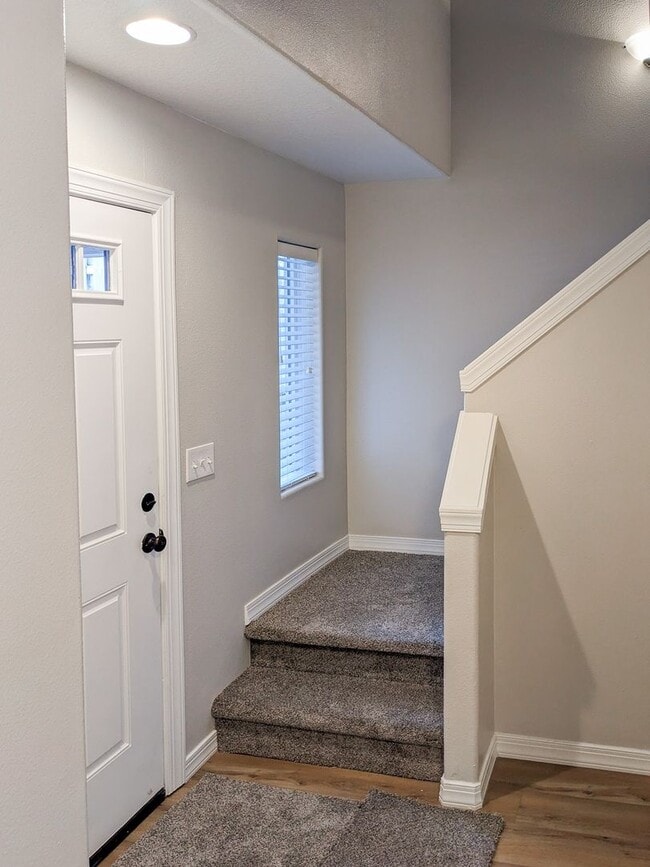 Photo - 407-409 Madrona Ave SE Unit 407