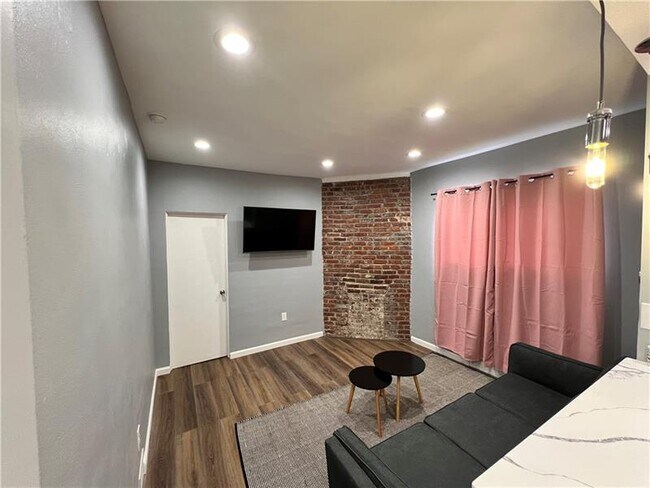 Photo - 3932 Vinceton St