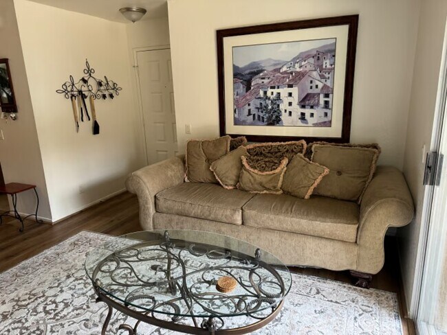 Photo - 74800 Sheryl Ave Unidad 103