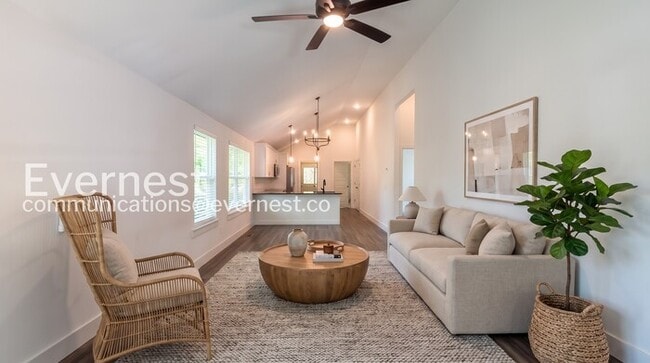 Photo - 4 Bed & 2 Bath House in Chattanooga / Pet-Friendly / Available Now!