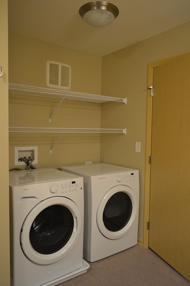 Coral Ridge Senior (55+) Apartments