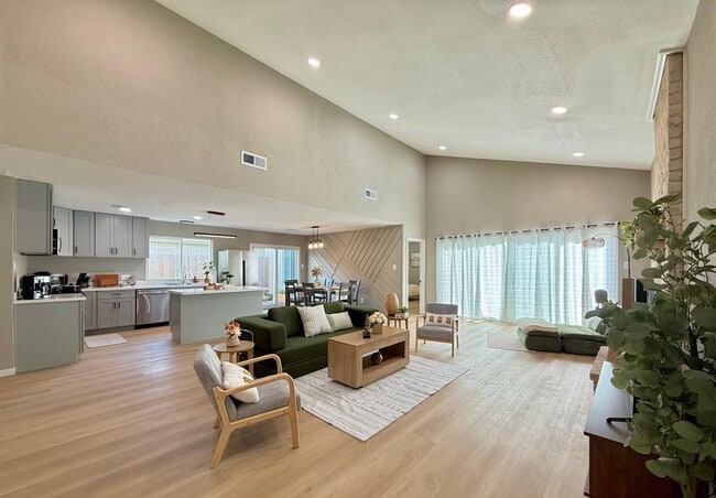 Photo - 6310 Briar Terrace Dr