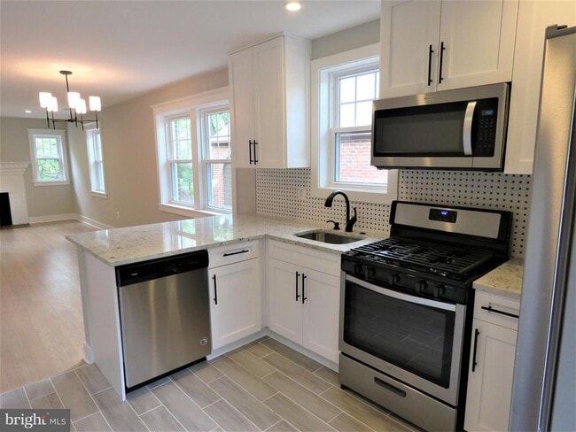 Photo - 4823 Western Ave