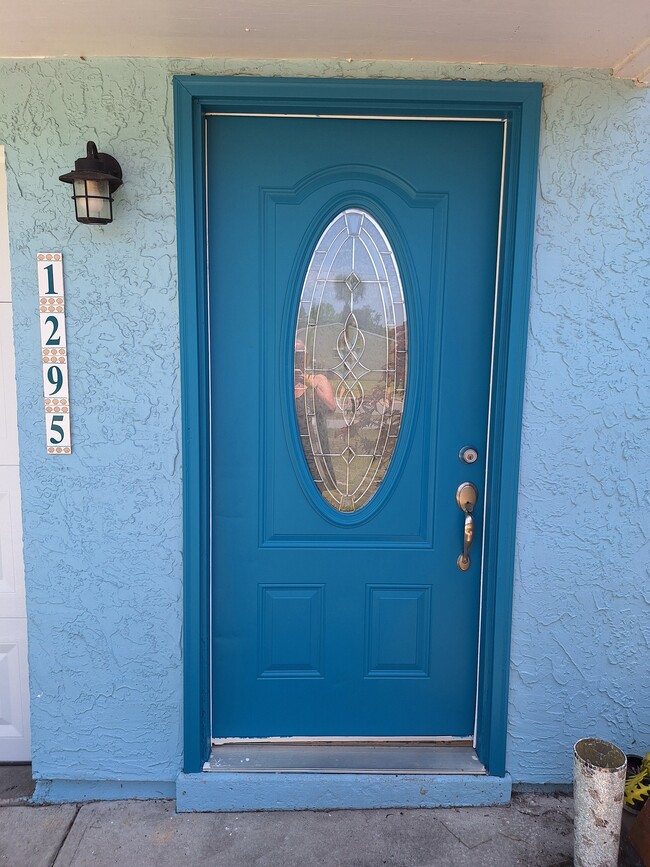 Photo - 1295 Schumann Dr