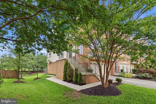 25653 America Square