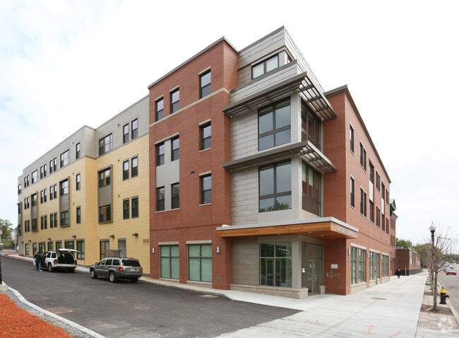 Jackson Commons II