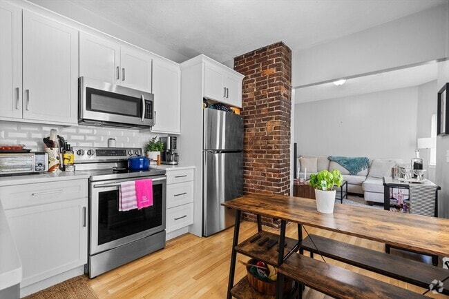 Building Photo - 34 Edison Green Unit 34-2 Rental