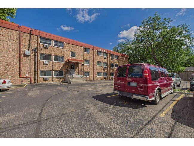 Photo - 2630 Pleasant Ave Unit 205