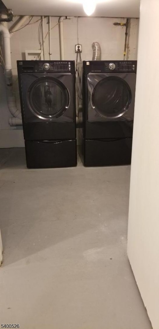 Photo - 374 E Midland Ave