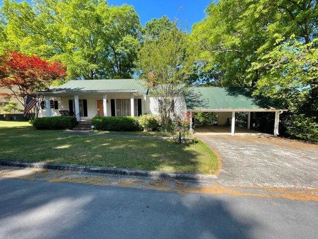 Photo - Nice 3/2 House in East Rome- $1,895