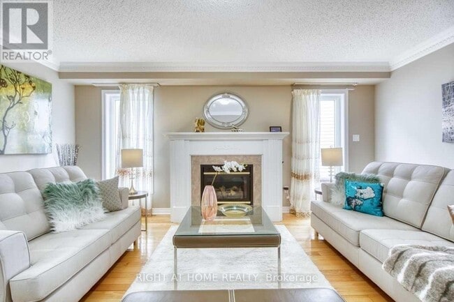 Photo - 636 Ormond Dr