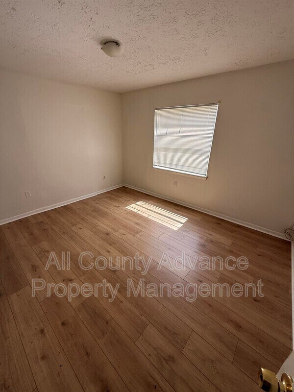 Photo - 4911 E Temple Heights Rd Unit B