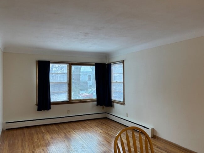 Photo - 1330 St Clair Ave Unidad 6