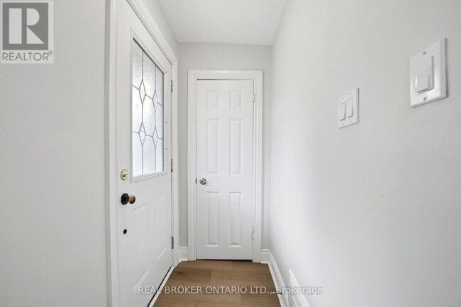 Photo - 24 Glenburn Ave