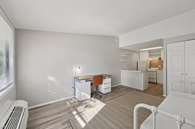Clubside Apartment Homes