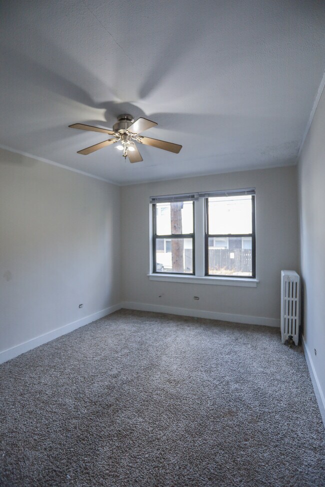 Photo - 5210 S Woodlawn Ave