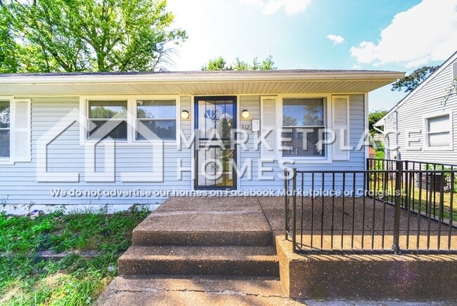 Photo - 312 Banff Cir