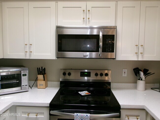 Photo - 9151 W Greenway Rd Unit 269