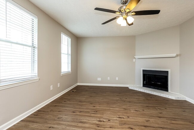 Photo - 104 River Bend Rd