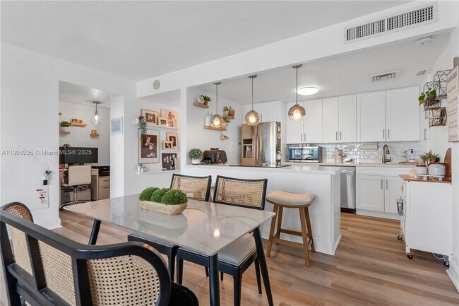 Photo - 2451 Brickell Ave Unidad 16K