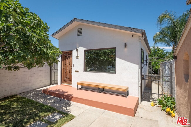 Photo - 3111 Glenhurst Ave