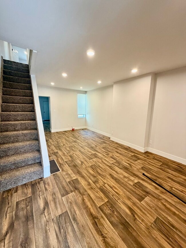 Photo - Pet-Friendly 3-Bedroom Home with Central A/C, In-Unit Laundry